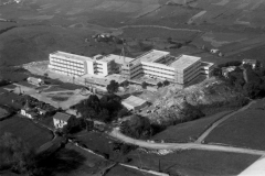 José Luis Araúna González. Vista aérea de la Facultad de Ciencias en construcción. 1971-1972, Fondo Joaquín y José Luis Araúna, Centro de Documentación de la Imagen de Santander, CDIS, Ayuntamiento de Santander.